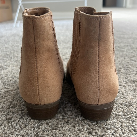 Booties - Picture 3 of 4